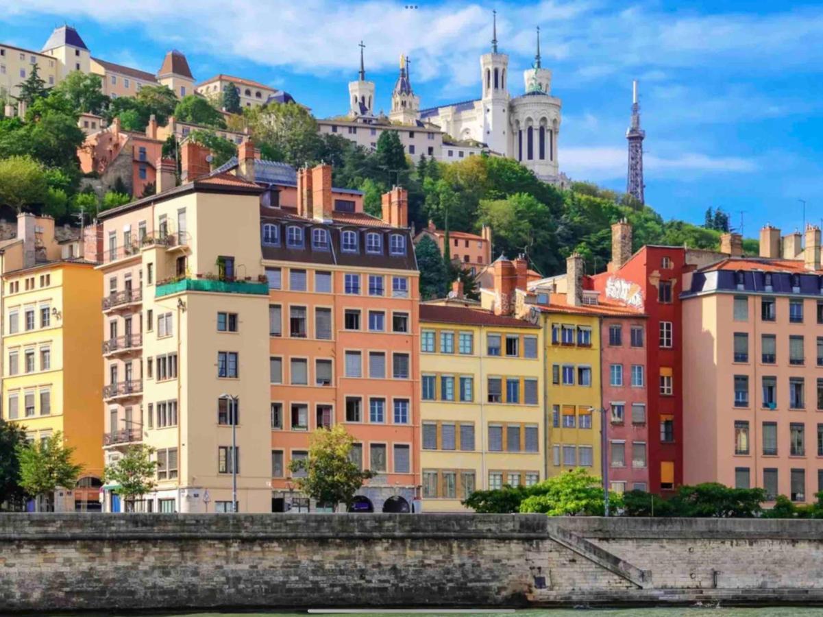 Beau Duplex Avec Jardin Et Vue Apartamento Lyon Exterior foto